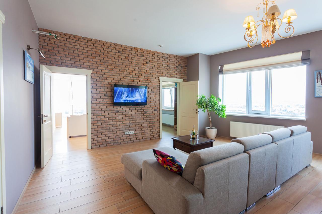 Stylish Views Apartments In The Parasol. Parus .Obolonskaya Embankment Kiev Exterior foto